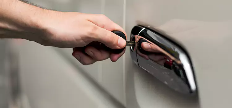 Why Choose Our Auto Locksmith Team in Oakland Park, FL?