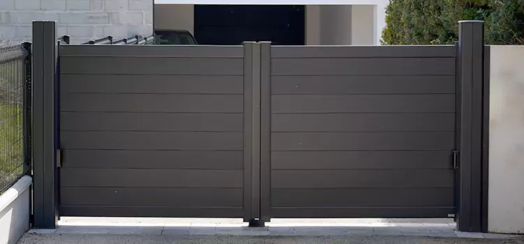 Common Residential Gate Issues We Resolve in Oakland Park, FL