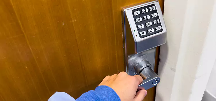Why Choose Us for Your Keypad Lock Needs in Oakland Park, FL?
